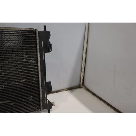 253101P000 Radiador de refrigeración del motor  disponible Málaga
