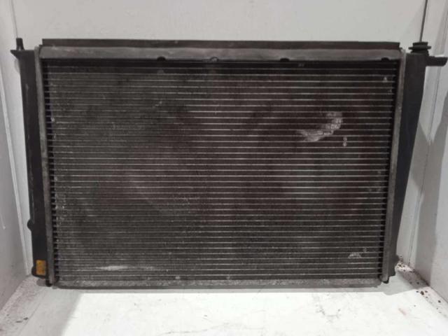 253104A110 HYUNDAI Radiador de refrigeración del motor  disponible Vigo