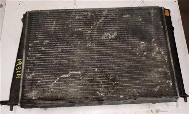 HYUNDAI 253104A110 Radiador de refrigeración del motor  disponible España