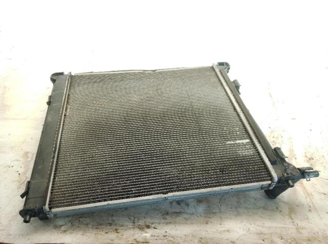 25310D7000 Radiador de refrigeración del motor  disponible Málaga