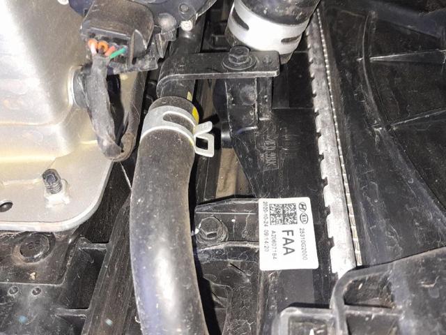 25310G2000 HYUNDAI Radiador comprar Alcalá