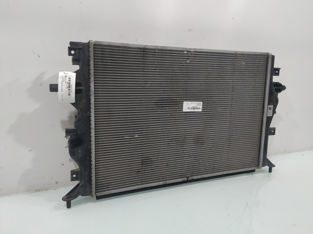 HYUNDAI 25310G2000 Radiador  en stock Salamanca
