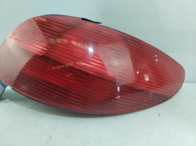 2531D PEUGEOT Piloto trasero derecho  comprar en Oviedo
