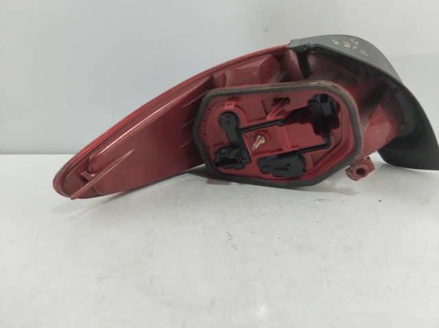 2531D PEUGEOT Piloto trasero derecho  disponible Vigo