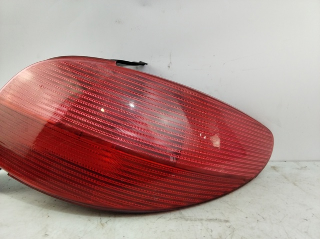 PEUGEOT 2531D Piloto trasero derecho  comprar en Murcia