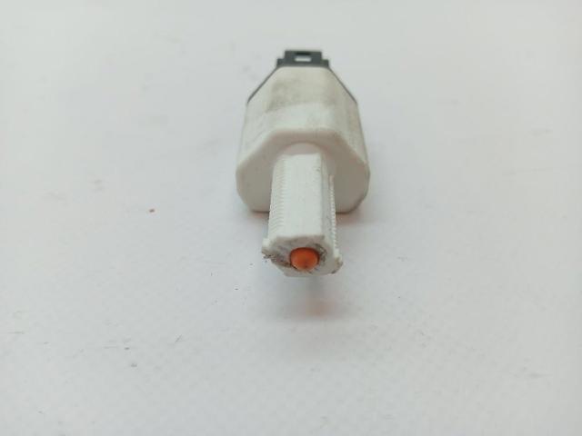 253200005R Interruptor de luz de freno  disponible Utrera