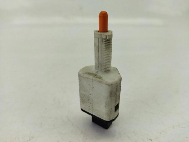 253200005R Interruptor de luz de freno  en stock Castellón