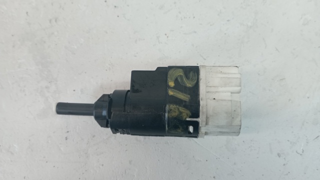 253206170R RENAULT Interruptor de luz de freno  en stock Córdoba