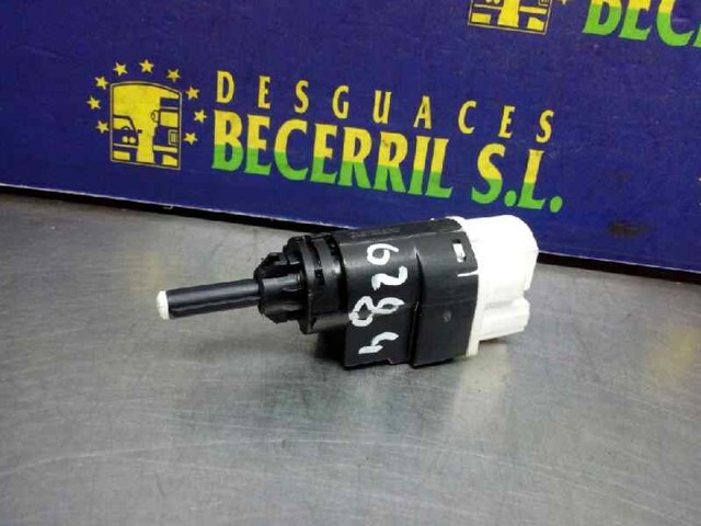 253206170R Interruptor de luz de freno  disponible Utrera
