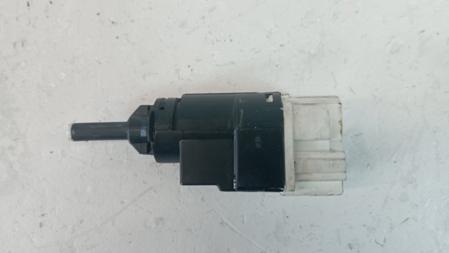 253206170R RENAULT Interruptor de luz de freno  disponible Vigo