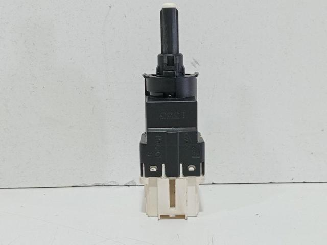 Interruptor luces de freno 253206170R RENAULT