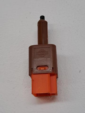 25320BR00A NISSAN Interruptor de luz de freno comprar Bilbao