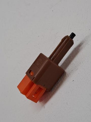 25320BR00A NISSAN Interruptor de luz de freno  comprar en Oviedo
