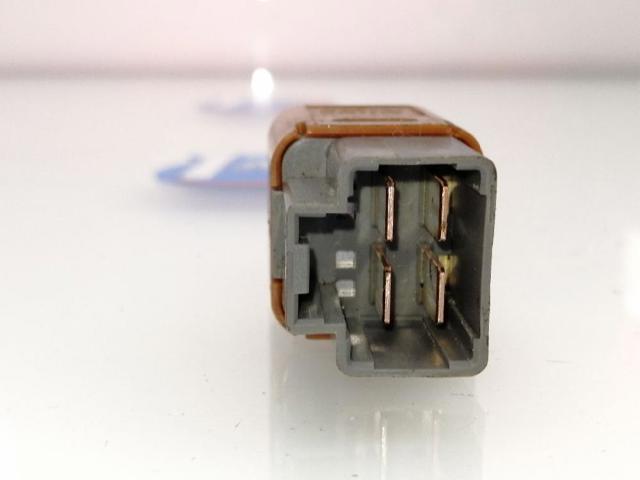 25320JN00A NISSAN Interruptor de luz de freno  en stock Córdoba