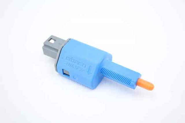 253250005R RENAULT Interruptor de embrague comprar Madrid