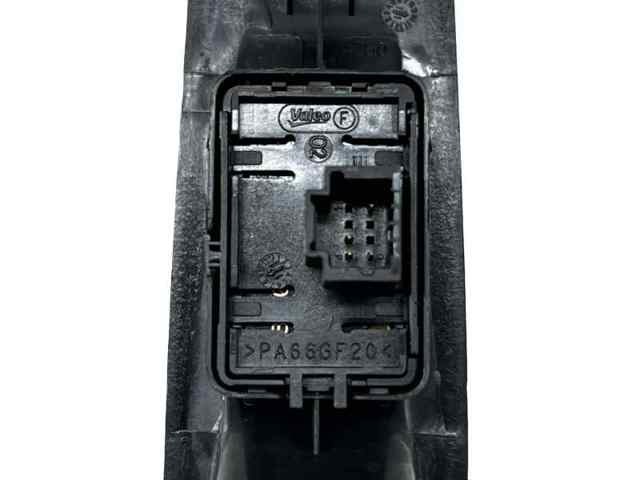 254010003R Botón de encendido del motor del elevalunas trasero  disponible Málaga