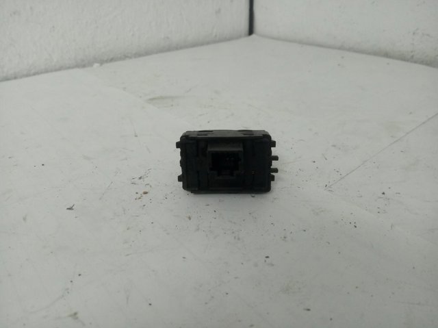 RENAULT 254010003R Botón de encendido del motor del elevalunas trasero  comprar en Murcia