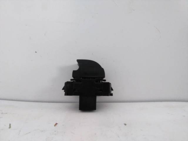 254010003R RENAULT Botón de encendido del motor del elevalunas trasero  en stock Gandía