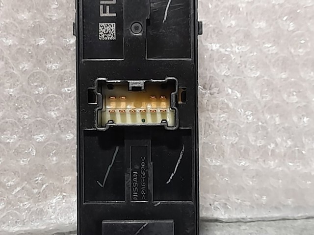 254014EA1A NISSAN Interruptor de elevalunas delantera izquierda comprar Madrid