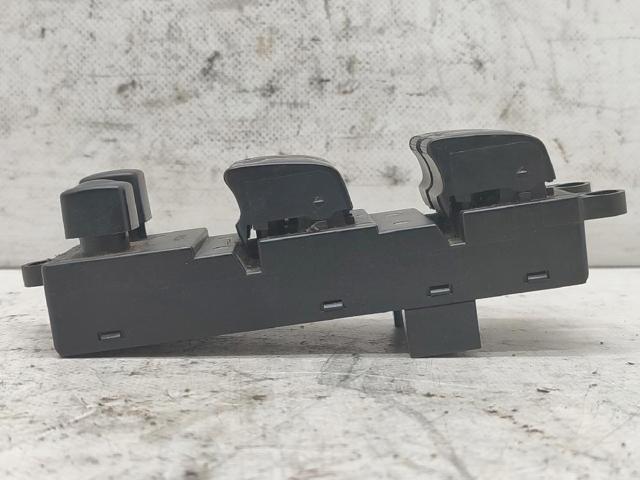 25401AV640 Unidad de control de elevalunas delantera izquierda  disponible Utrera