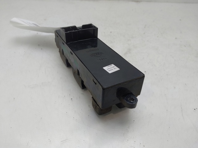 NISSAN 25401AV640 Unidad de control de elevalunas delantera izquierda  comprar en Ponferrada