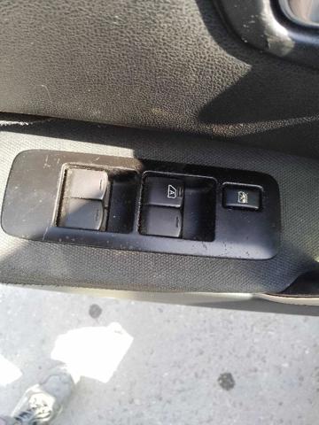 25401JD00B Interruptor de elevalunas delantera izquierda comprar Almería