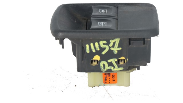 254110431R Interruptor de elevalunas delantera izquierda  en stock Sabadell