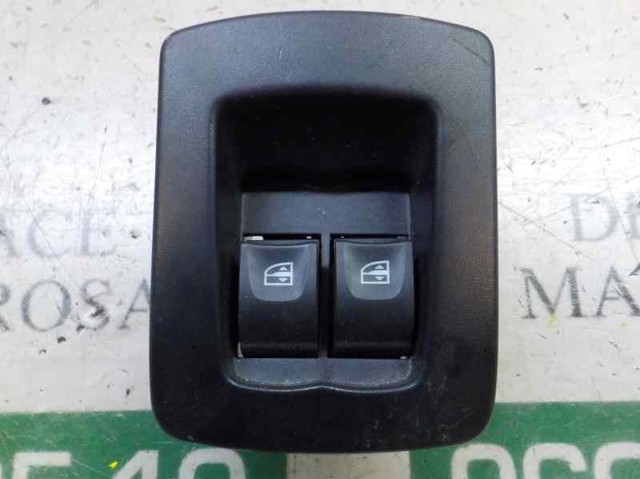 254111342R Interruptor de elevalunas delantera izquierda  en stock Castellón