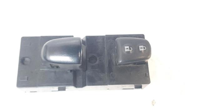 254111KA5A Botón de elevalunas delantero derecho  en stock Castellón
