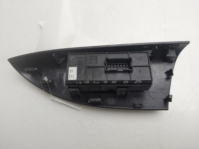 254111KA5A NISSAN Botón de encendido del motor del elevalunas delantero derecho  comprar en Jaén