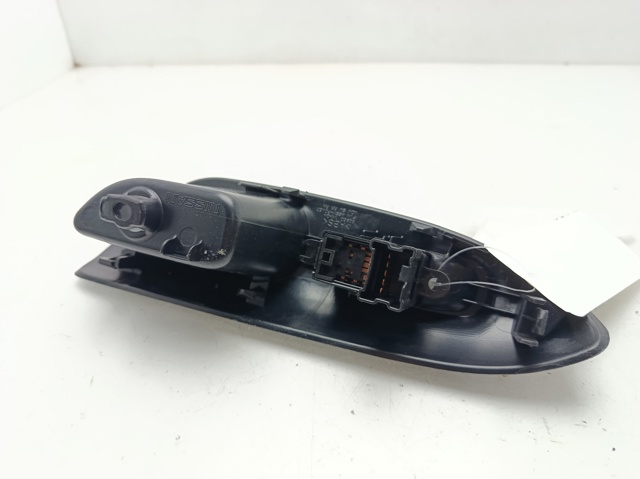 254111KL5A NISSAN Botón de encendido del motor del elevalunas trasero  en stock Córdoba