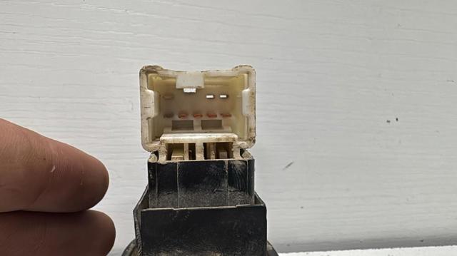 254112S700 Botón de encendido del motor del elevalunas trasero  comprar en Zaragoza