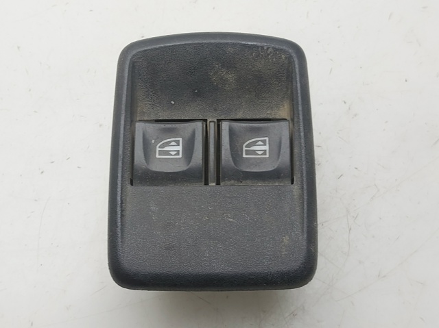 254117873R Interruptor de elevalunas delantera izquierda  en stock Granada