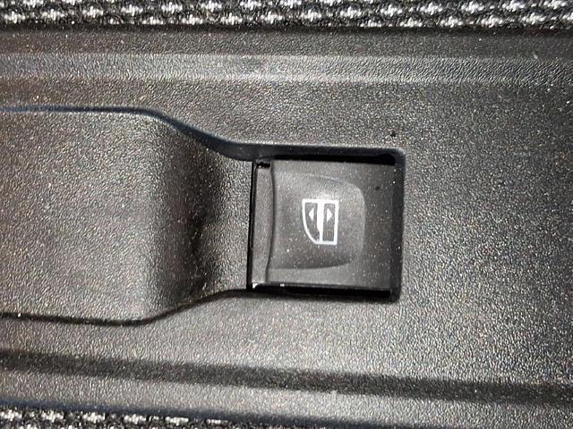 Unidad de control elevalunas delantera izquierda 254118044R RENAULT
