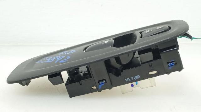 254119716R Botón de encendido del motor del elevalunas trasero  en stock Sabadell
