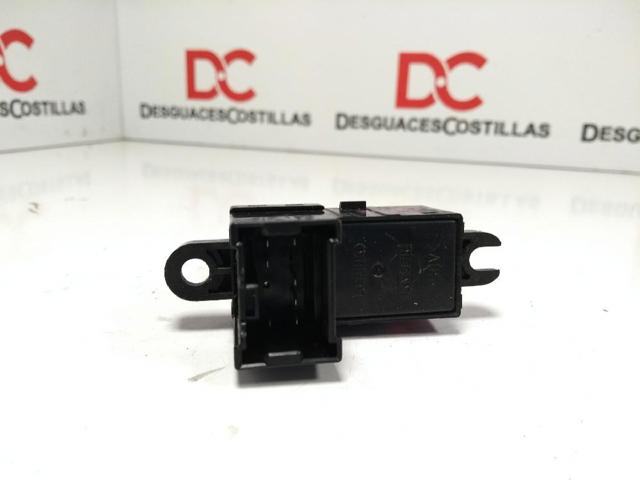 25411AV600 Botón de encendido del motor del elevalunas trasero  disponible Málaga