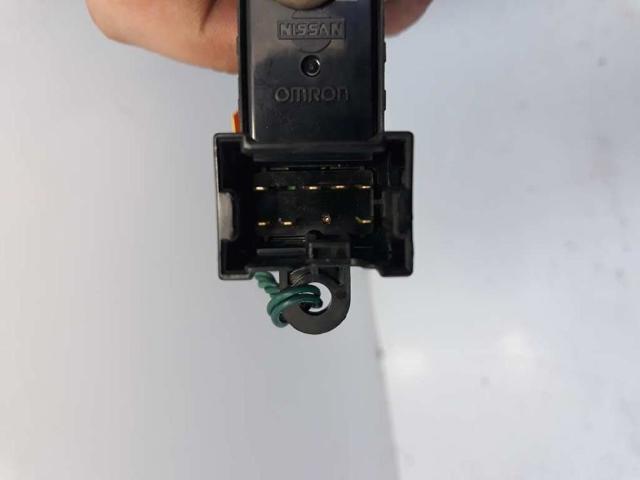 NISSAN 25411AV600 Botón de encendido del motor del elevalunas trasero  comprar en Murcia
