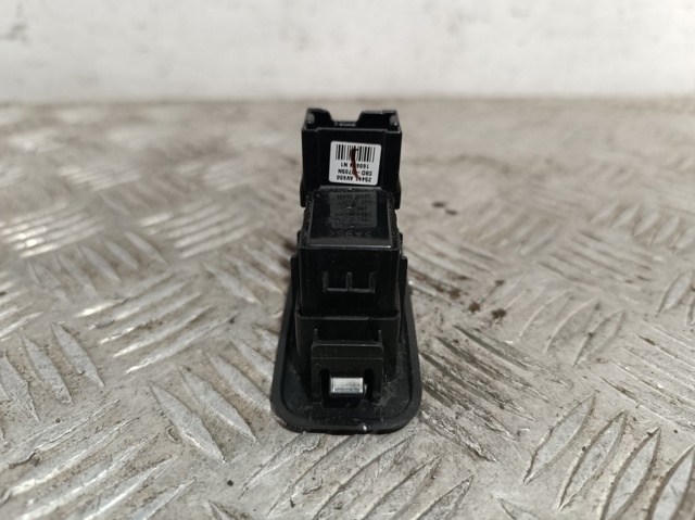 25411AV600 Botón de encendido del motor del elevalunas trasero comprar Girona