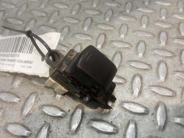 25411AX010 Botón de encendido del motor del elevalunas delantero derecho  disponible Málaga