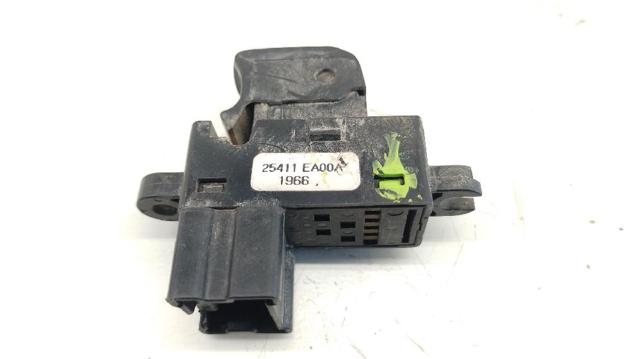 NISSAN 25411EA00A Botón de encendido del motor del elevalunas trasero  disponible Lugo