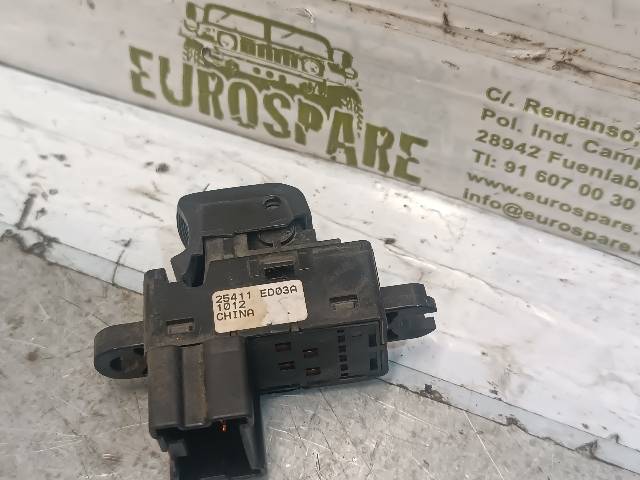 NISSAN 25411ED03A Botón de elevalunas delantero derecho  en stock Valencia