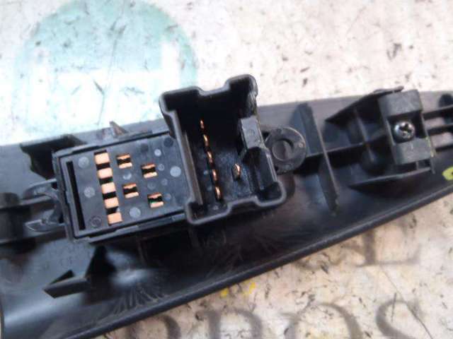 NISSAN 25411ED03A Botón de elevalunas delantero derecho comprar Tarragona