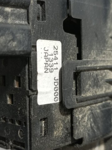 25411JD000 Botón de encendido del motor del elevalunas trasero  comprar en Zaragoza