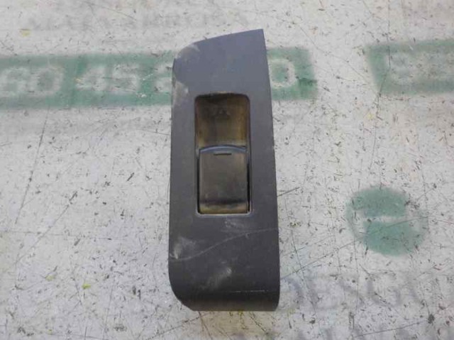 25411JG000 NISSAN Botón de elevalunas delantero derecho  en stock Huelva