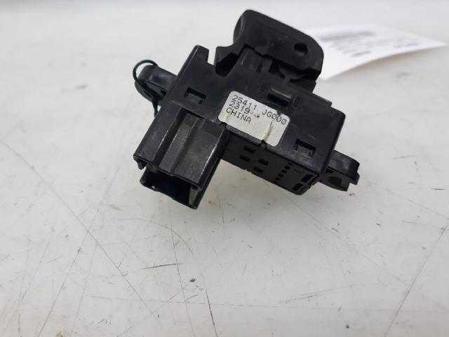 25411JG000 NISSAN Botón de elevalunas delantero derecho comprar Bilbao