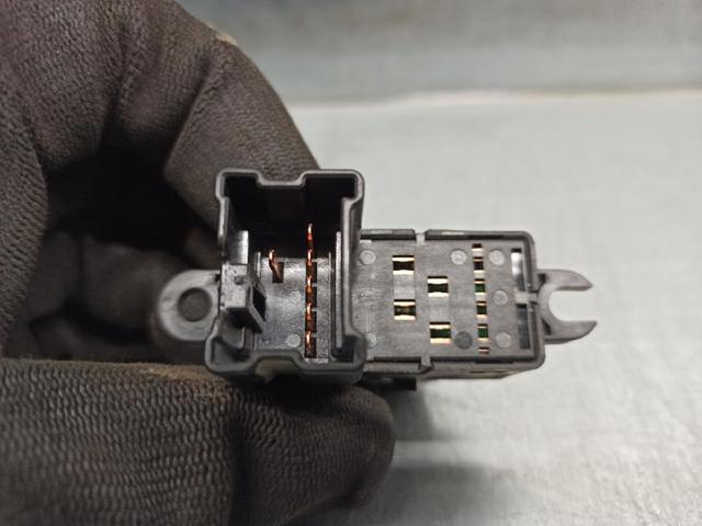 25411JG000 NISSAN Botón de encendido del motor del elevalunas delantero derecho  comprar en Lleida