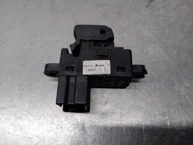 NISSAN 25411JG000 Botón de elevalunas delantero derecho  en stock Terrassa