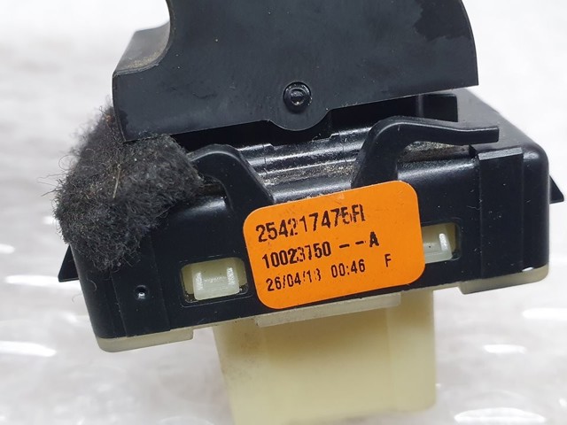 RENAULT 254217475R Botón de encendido del motor del elevalunas delantero derecho  disponible Valladolid