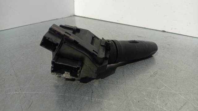 255408H700 Conmutador izquierdo de la columna de dirección  disponible Málaga
