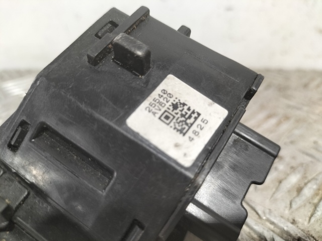 25540AV620 NISSAN Conmutador izquierdo de la columna de dirección  comprar en Oviedo